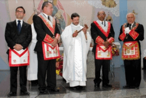 Iglesia Católica condena Masonería