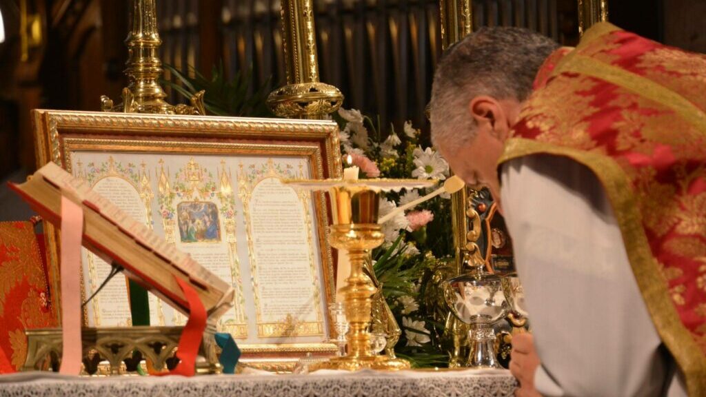 Extremismos en Iglesia