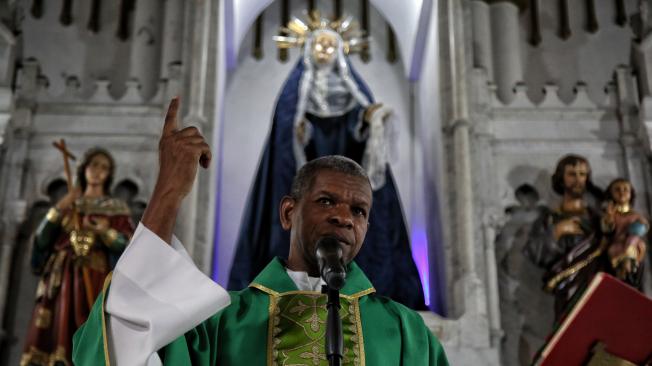 Primer obispo afrocolombiano